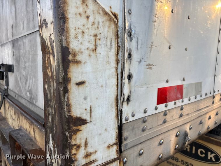 image for item YA2337 2013 Strick dry van trailer