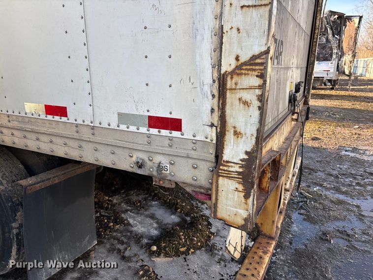 image for item YA2337 2013 Strick dry van trailer