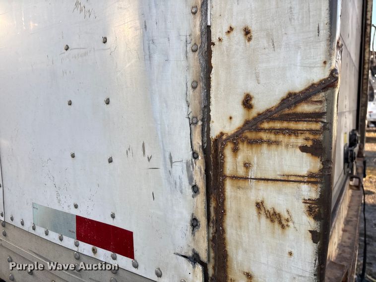 image for item YA2337 2013 Strick dry van trailer