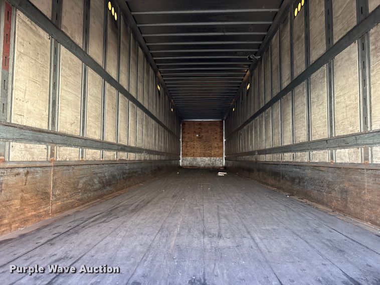 image for item YA2337 2013 Strick dry van trailer