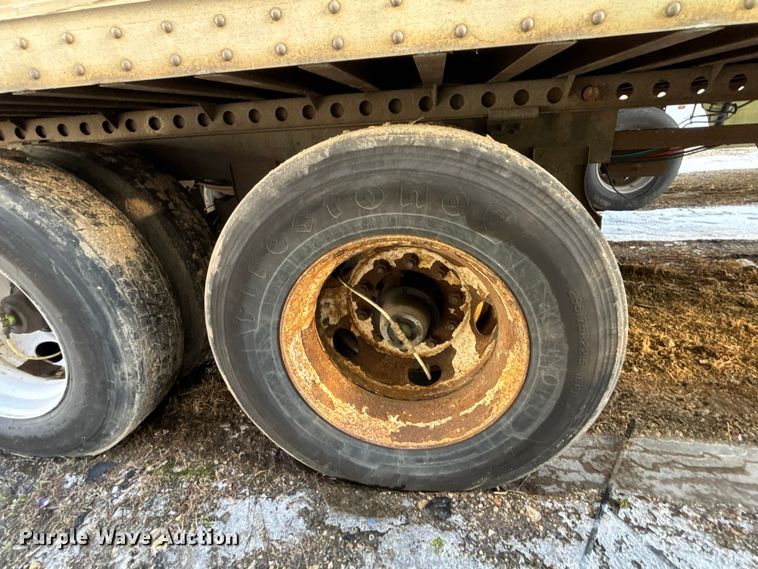 image for item YA2337 2013 Strick dry van trailer