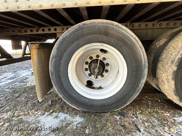 image for item YA2337 2013 Strick dry van trailer