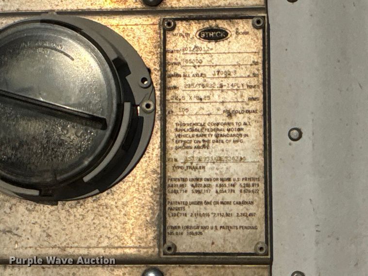 image for item YA2337 2013 Strick dry van trailer