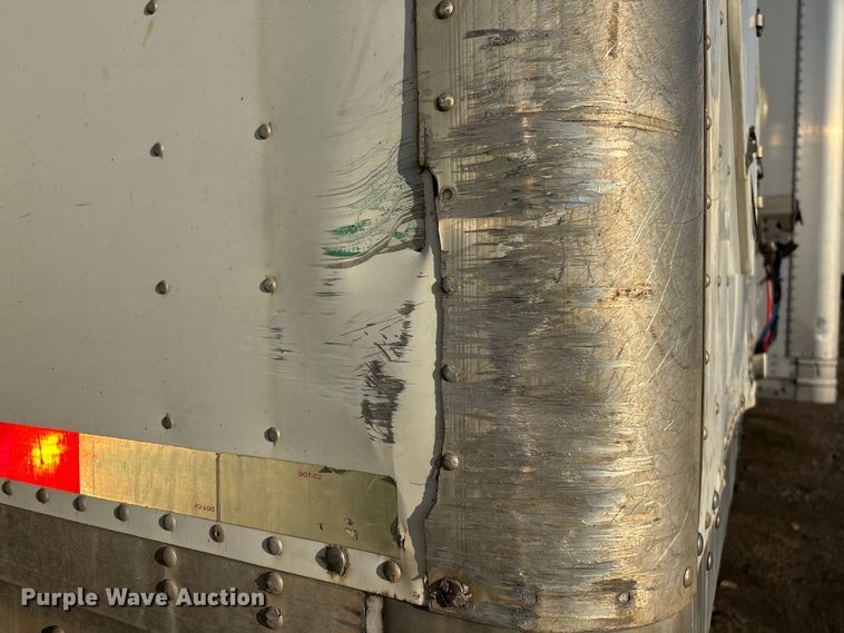 image for item YA2338 2013 Strick Strick dry van trailer