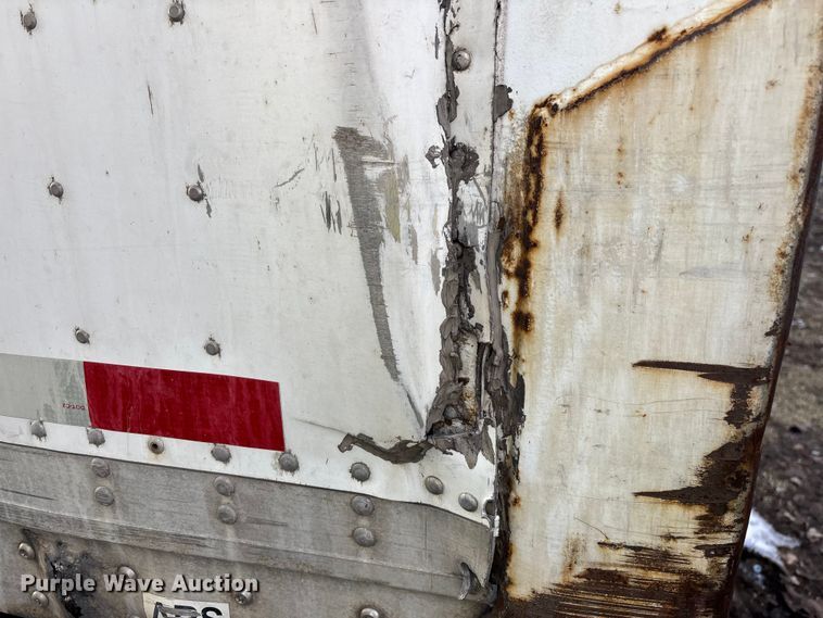 image for item YA2338 2013 Strick Strick dry van trailer