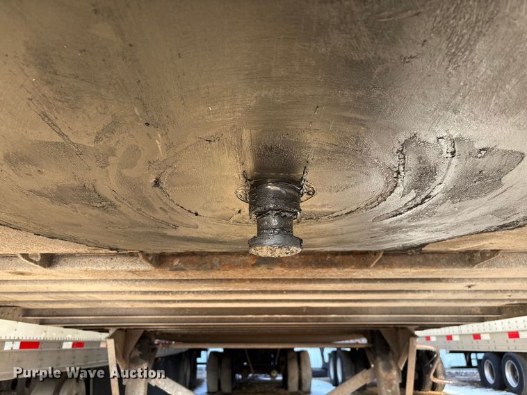 image for item YA2338 2013 Strick Strick dry van trailer