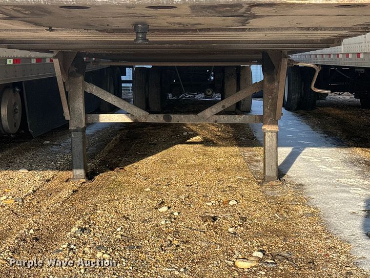 image for item YA2338 2013 Strick Strick dry van trailer