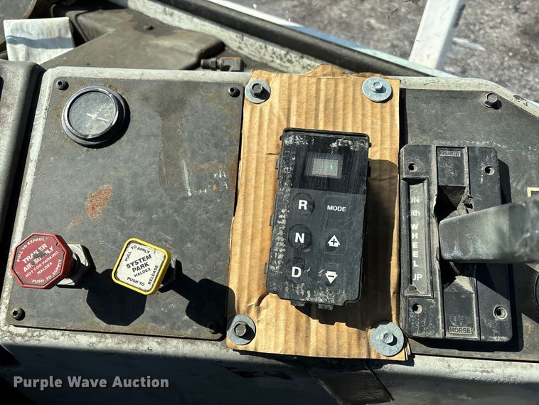 image for item YA2340 2009 Kalmar 4x2 yard truck