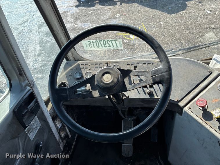 image for item YA2340 2009 Kalmar 4x2 yard truck