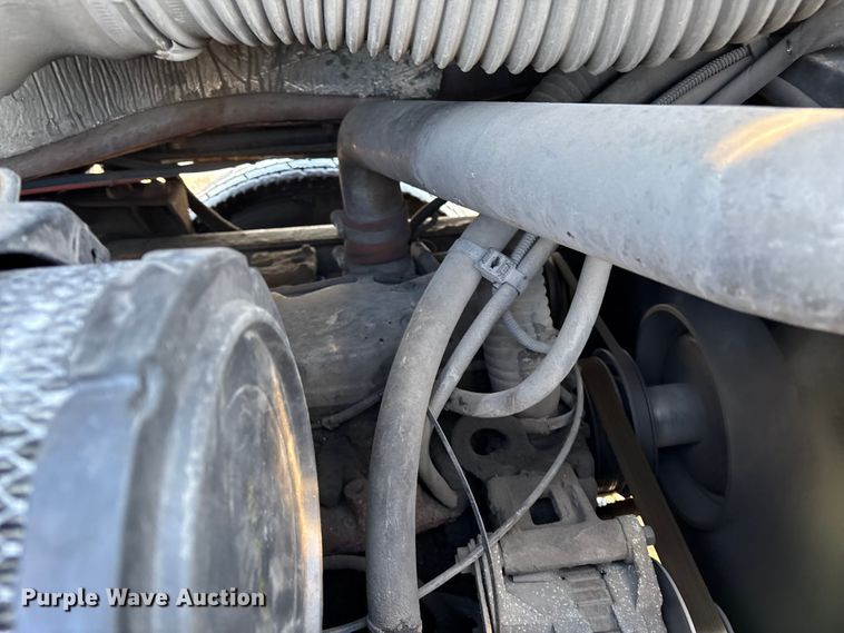 image for item YA2340 2009 Kalmar 4x2 yard truck