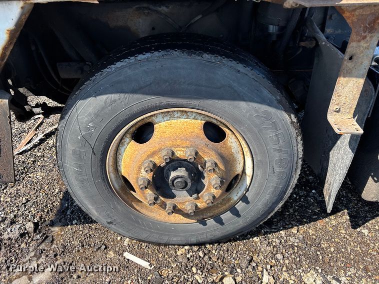 image for item YA2340 2009 Kalmar 4x2 yard truck