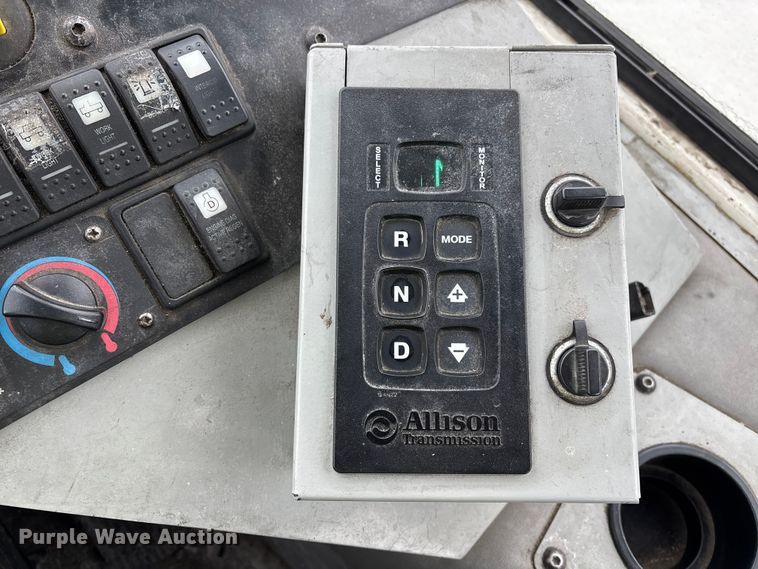 image for item YA2347 2021 Autocar Industries  XSPotter yard truck