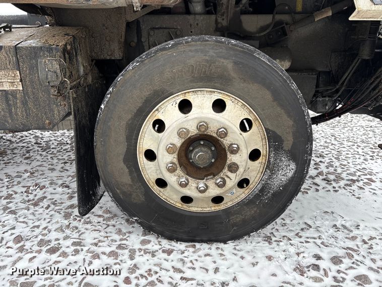 image for item YA2347 2021 Autocar Industries  XSPotter yard truck