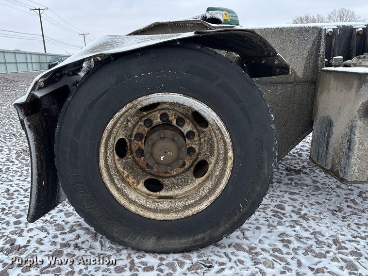 image for item YA2347 2021 Autocar Industries  XSPotter yard truck