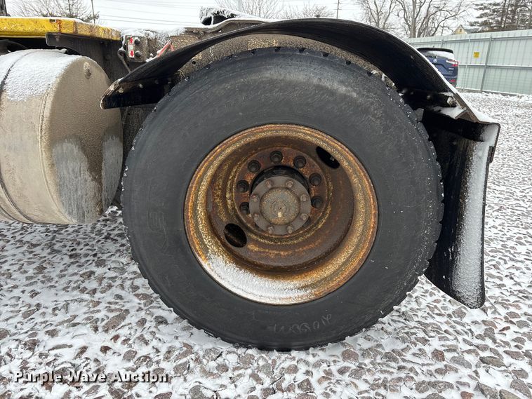 image for item YA2347 2021 Autocar Industries  XSPotter yard truck