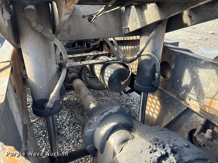 image for item YA2351 2009 Kalmar 4x2 yard truck