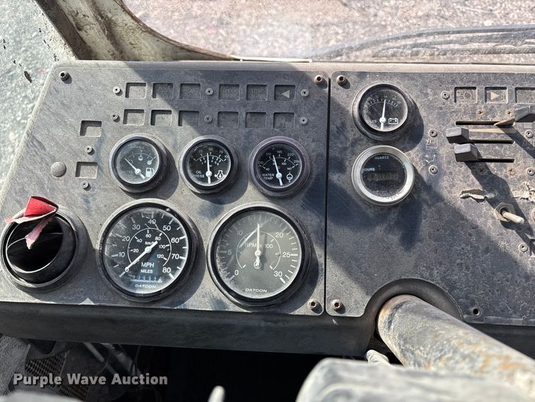 image for item YA2351 2009 Kalmar 4x2 yard truck