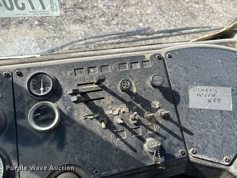 image for item YA2351 2009 Kalmar 4x2 yard truck