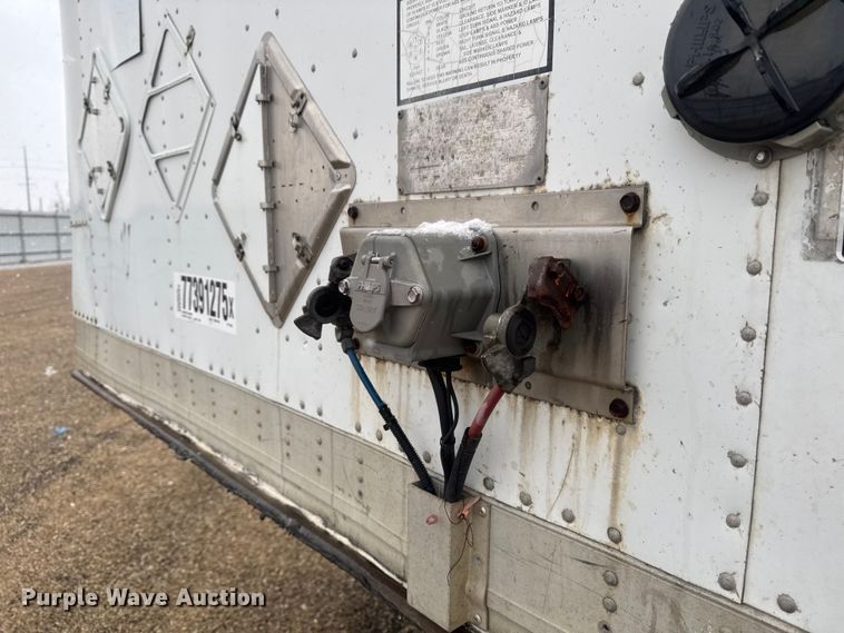 image for item YA2352 2004 Great Dane Trailers 7411TP101A dry van trailer