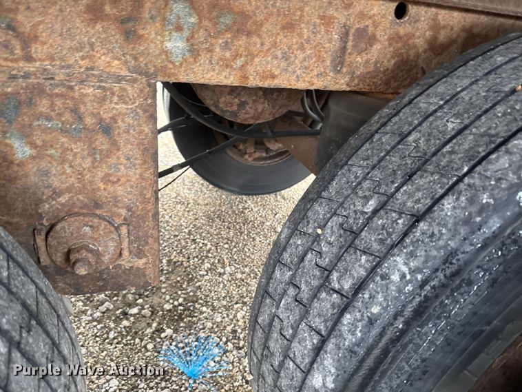 image for item YA2352 2004 Great Dane Trailers 7411TP101A dry van trailer