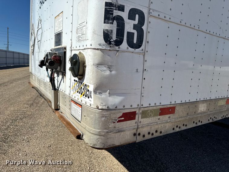 image for item YA2353 2004 Great Dane dry van trailer