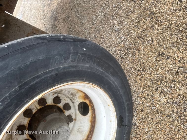 image for item YA2355 2004 Great Dane Trailers 7411TP101A dry van trailer