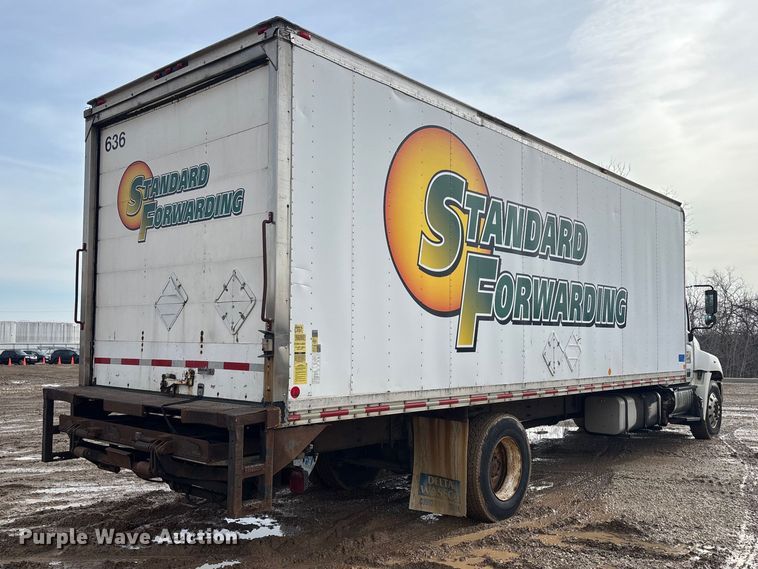 image for item YA2356 2013 Hino 338 box truck