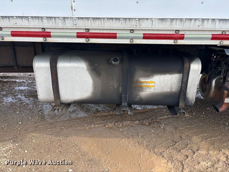 image for item YA2356 2013 Hino 338 box truck