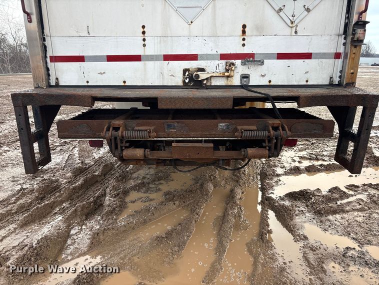 image for item YA2356 2013 Hino 338 box truck