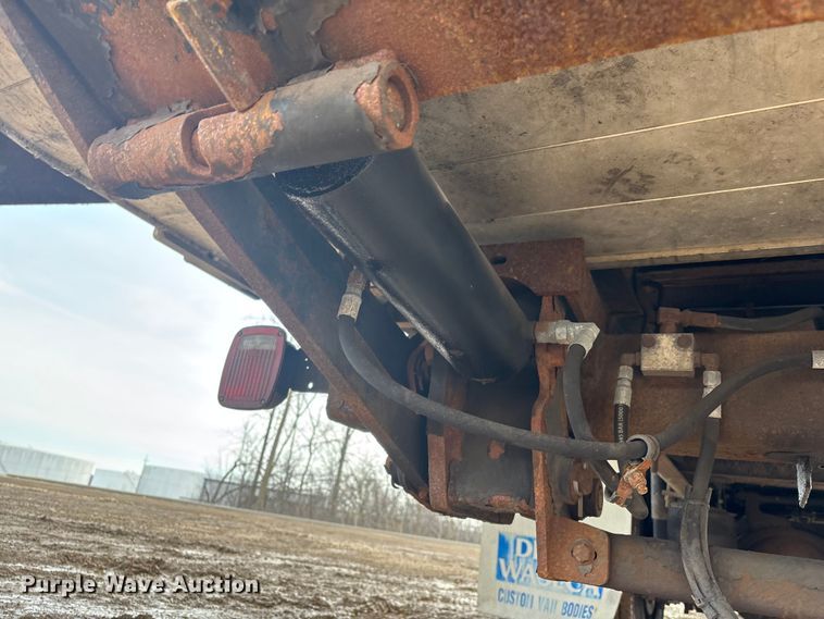 image for item YA2356 2013 Hino 338 box truck