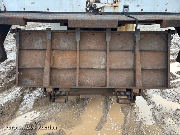 image for item YA2356 2013 Hino 338 box truck