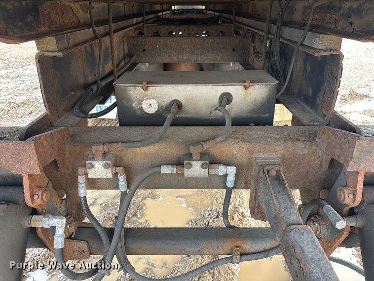 image for item YA2356 2013 Hino 338 box truck