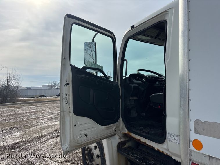 image for item YA2356 2013 Hino 338 box truck