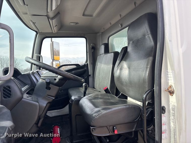 image for item YA2356 2013 Hino 338 box truck