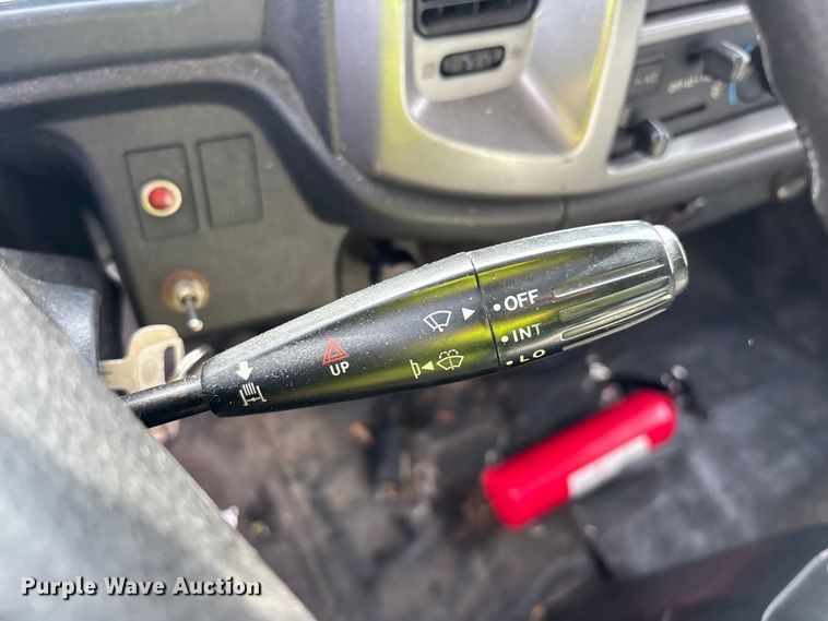 image for item YA2356 2013 Hino 338 box truck