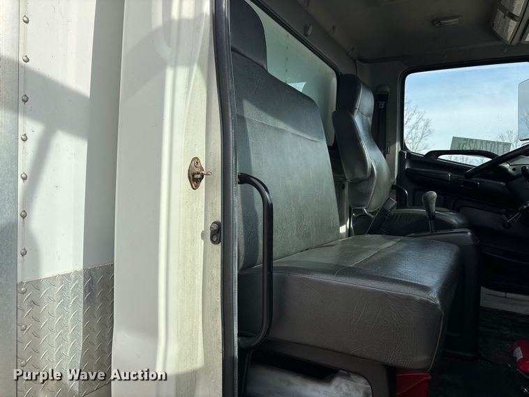 image for item YA2356 2013 Hino 338 box truck