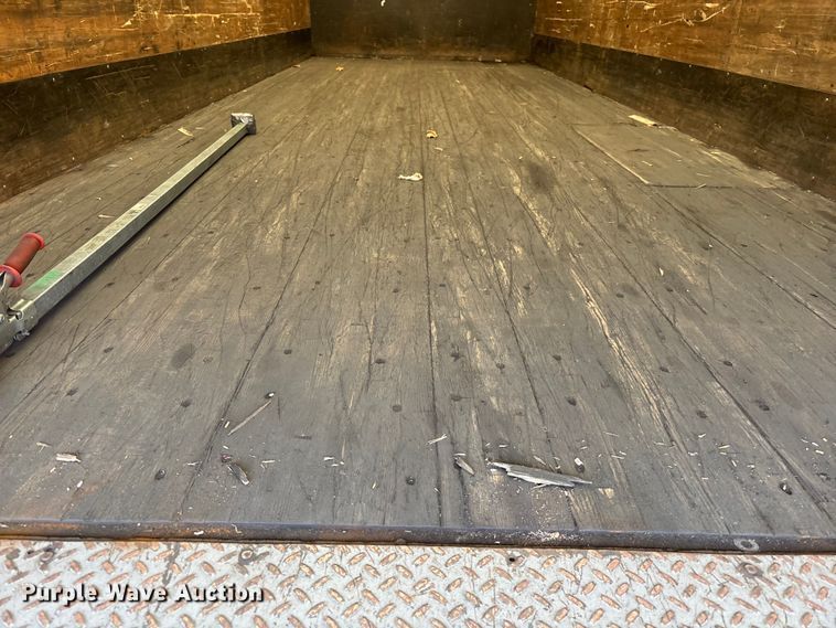 image for item YA2356 2013 Hino 338 box truck