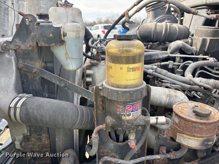 image for item YA2356 2013 Hino 338 box truck