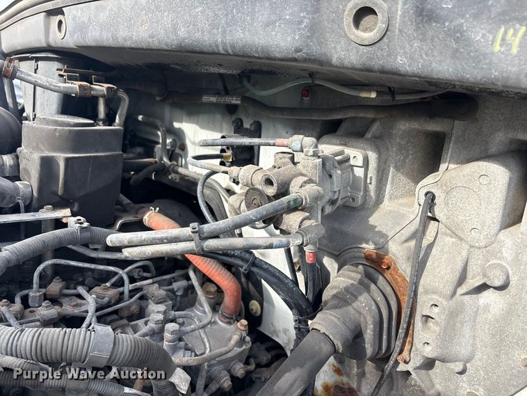 image for item YA2356 2013 Hino 338 box truck