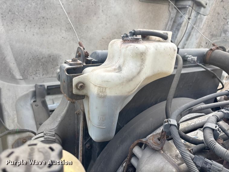 image for item YA2356 2013 Hino 338 box truck