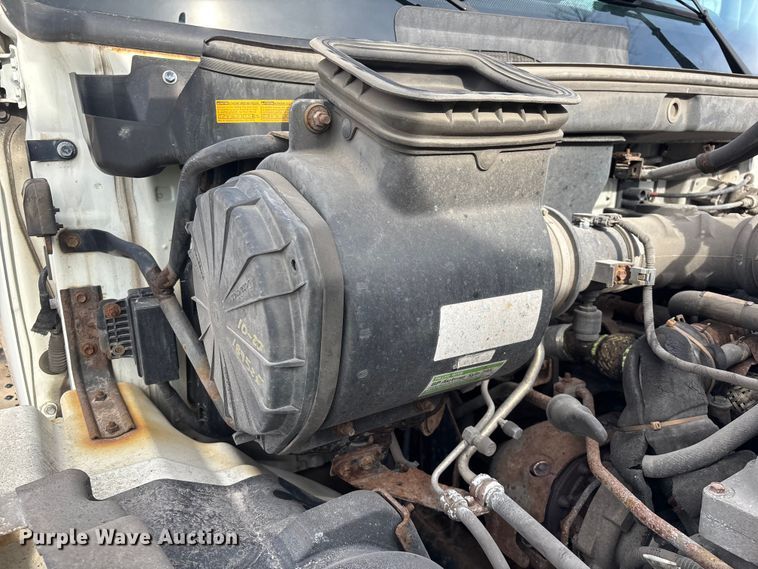 image for item YA2356 2013 Hino 338 box truck