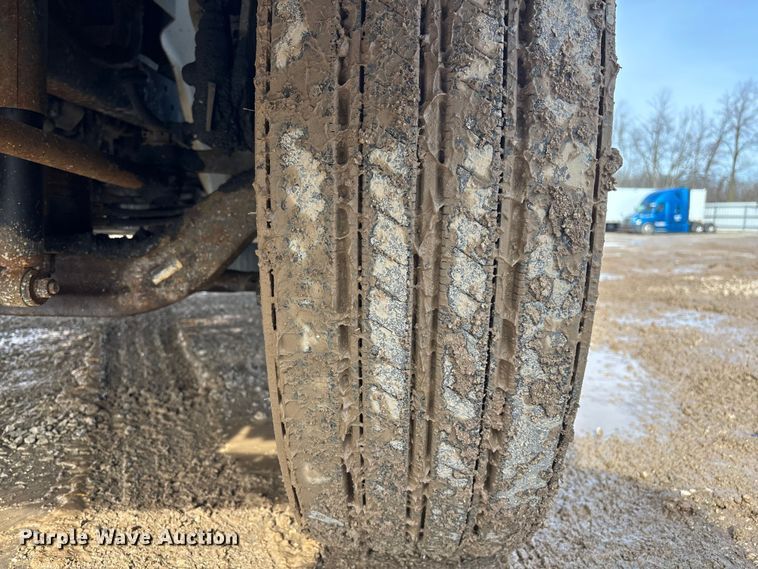 image for item YA2356 2013 Hino 338 box truck