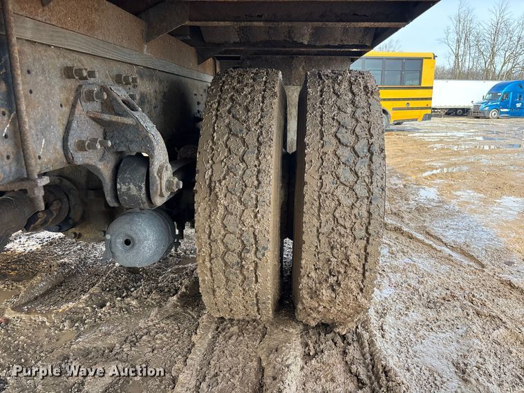 image for item YA2356 2013 Hino 338 box truck