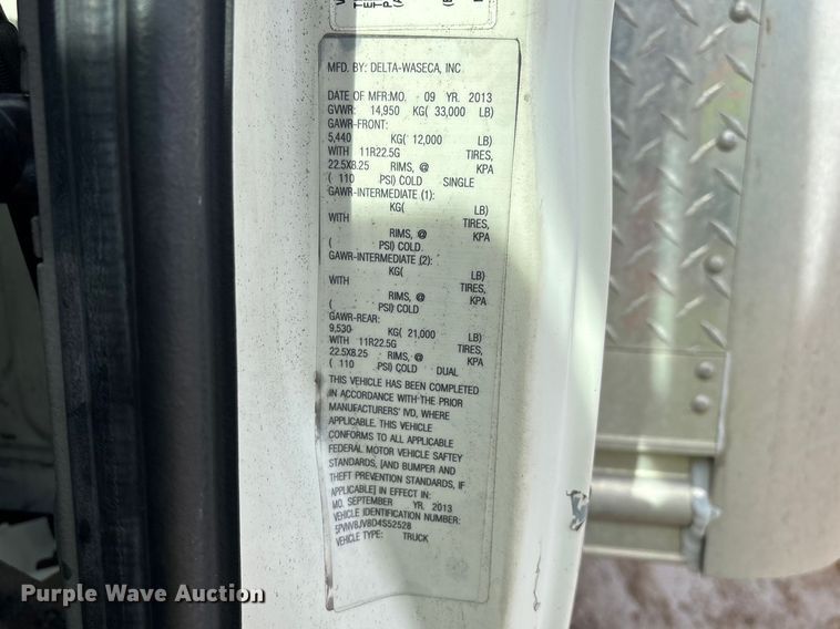 image for item YA2356 2013 Hino 338 box truck