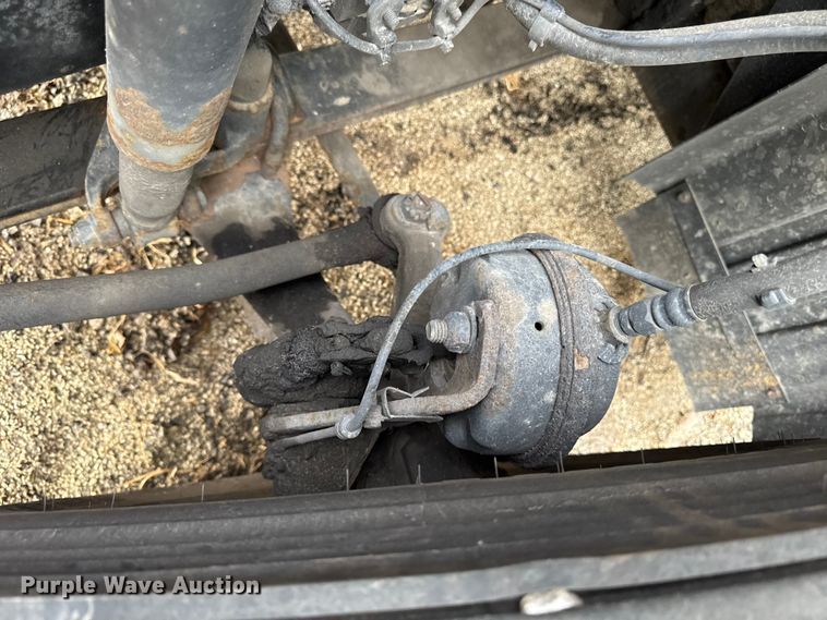 image for item YA2357 2016 Mack CXU613 semi truck