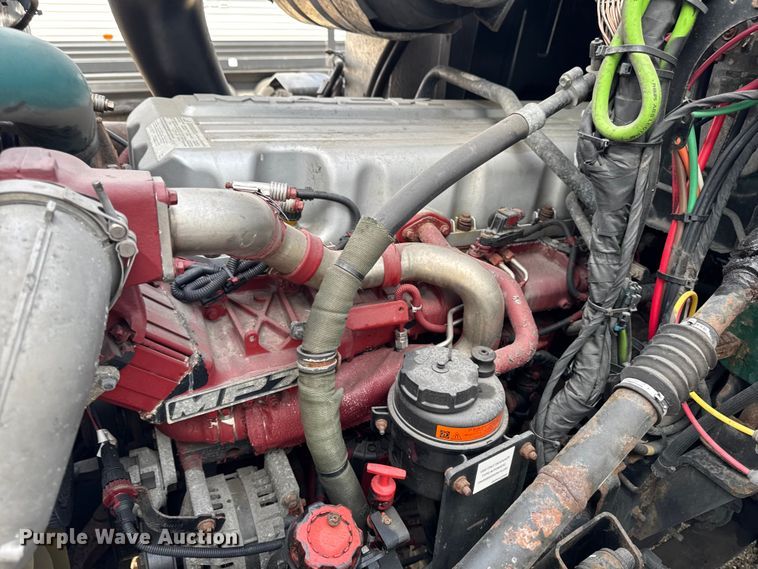 image for item YA2357 2016 Mack CXU613 semi truck