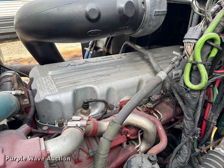 image for item YA2357 2016 Mack CXU613 semi truck