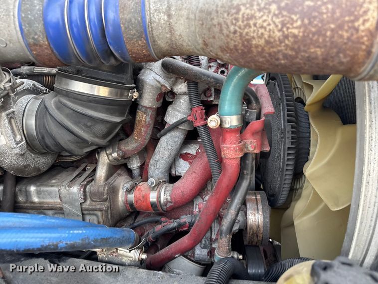 image for item YA2357 2016 Mack CXU613 semi truck