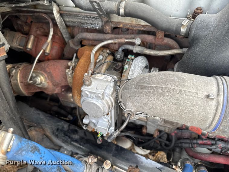 image for item YA2357 2016 Mack CXU613 semi truck