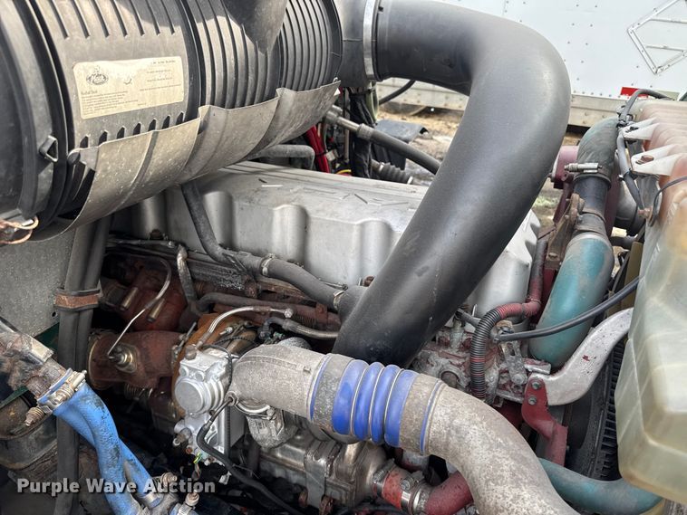 image for item YA2357 2016 Mack CXU613 semi truck